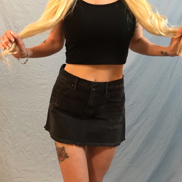 Citizens of Humanity distressed mini skirt - Picture 3 of 16